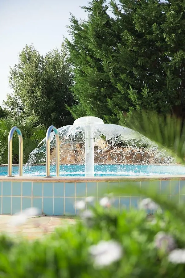 Lu' Hotel Porto Pino 4*, SantʼAnna Arresi