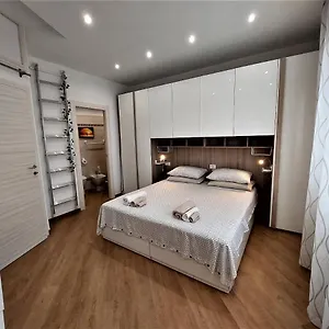 https://trustevervito.it-romehotels.com